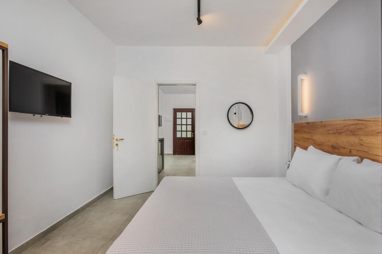 Eleon Suites Afytos Exteriör bild