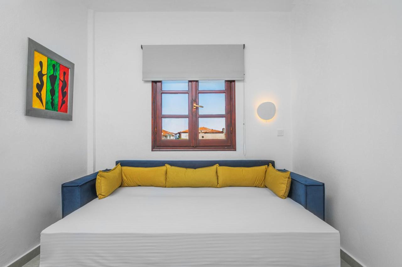 Eleon Suites Afytos Exteriör bild